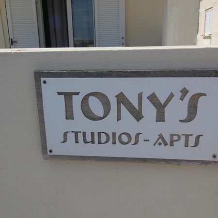 Tony'S Apartments Ájos Jeórjos Eksteriør bilde